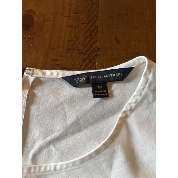 Brooks Brothers 346 Scalloped Sleeveless Blouse White Minimalist Women’s Size 12 - Picture 2 of 6